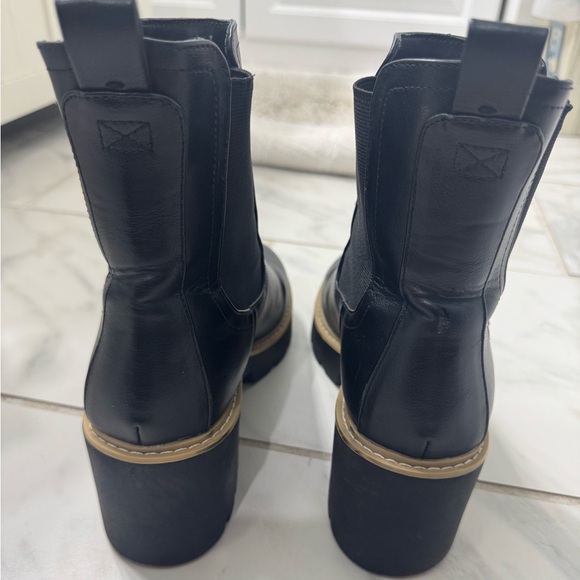 DV‎ Dolce Vita Black Leather Ankle Boots - Picture 7 of 7